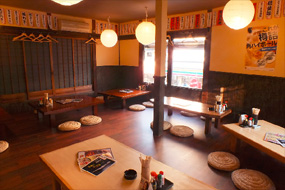 ゆ鳥の店内